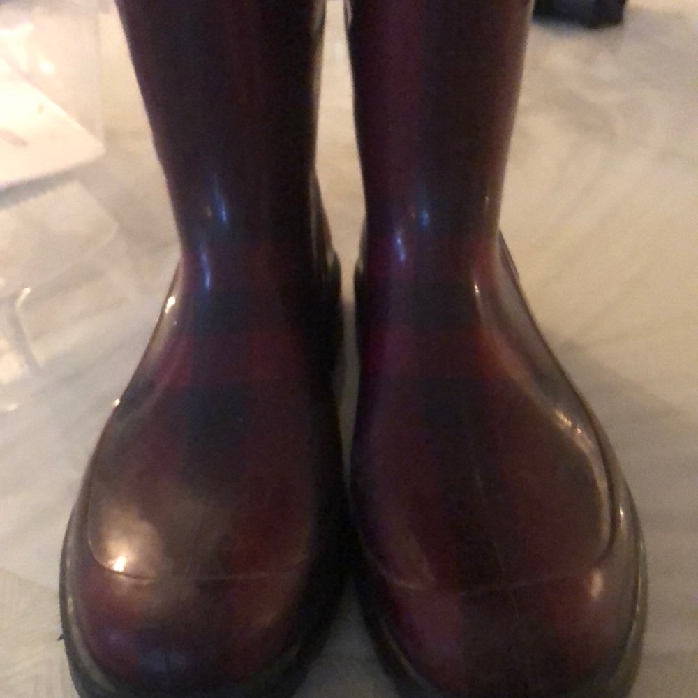 Burberry rain boots worn burgundy red